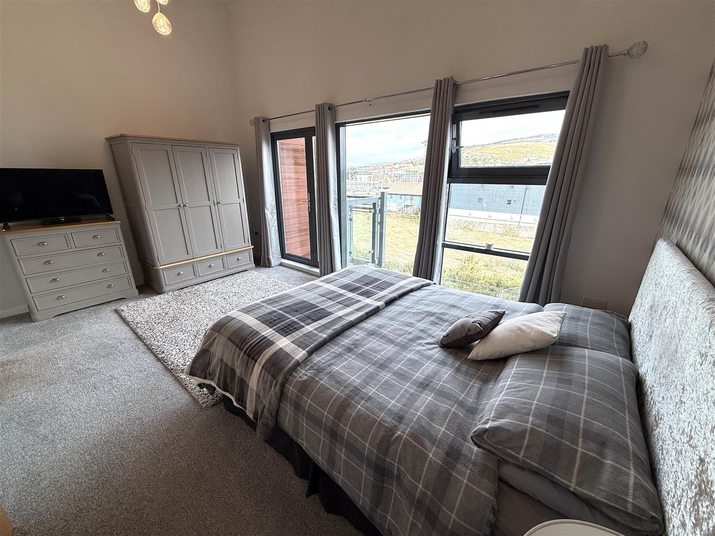 St Stephens Court, Maritime Quarter, Swansea, SA1 1SG